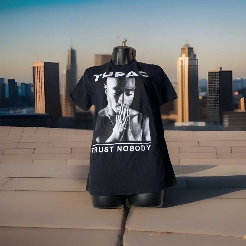 2pac Tupac T-Shirt Womens Y2K Small S Short Sleeve Crew Neck Graphic Black Trust
